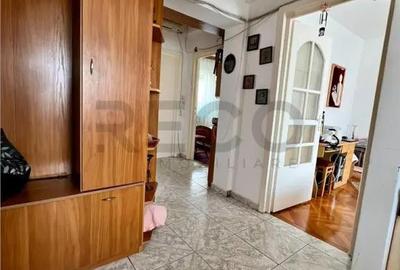 Apartament cu 3 camere decomandat în Dacia