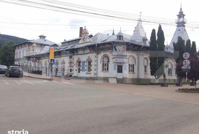 Spațiu comercial, de 3,000 mp, în Central - 3