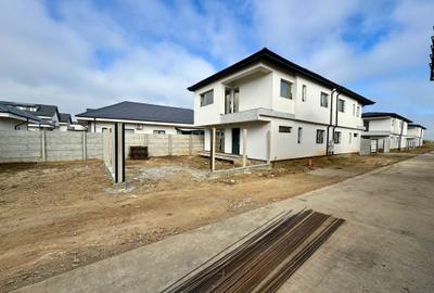 Duplex cu 4 camere cu Canalizare în Sud - 4