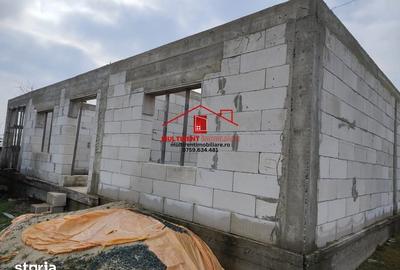 Casă cu 2 camere cu Teren 451 Mp în Somova