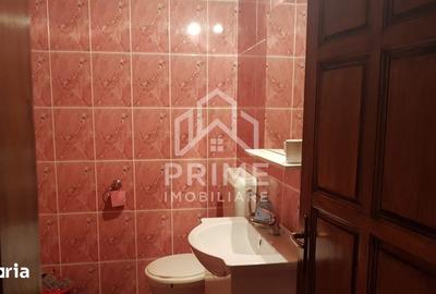 Casă cu 5 camere cu Teren 3220 Mp în Central