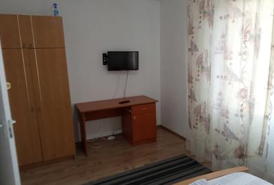 Apartament cu 2 camere semidecomandat în Brazda lui Novac