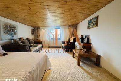 Casă cu 7 camere cu Teren 1411 Mp în Central