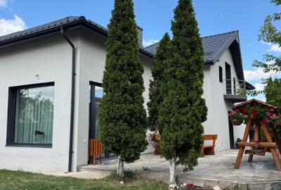 Casă cu 4 camere în Central - 2