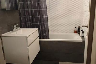 Apartament cu 3 camere decomandat, mobilat în Decebal - 5