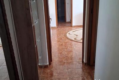 Apartament cu 3 camere semidecomandat în Tomis Nord - 7
