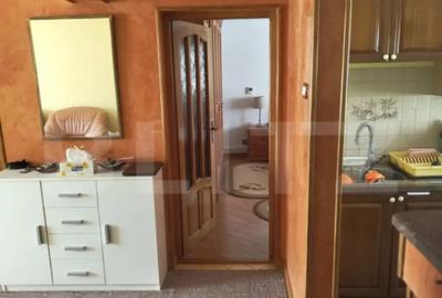 Apartament cu 3 camere decomandat, mobilat în Rădăuți