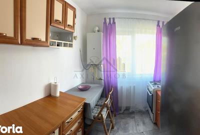 Apartament cu 2 camere semidecomandat în Micro 3 - 9