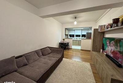 Apartament cu 3 camere decomandat în 9 Mai - 7