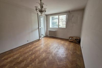 Apartament cu 4 camere semidecomandat în Titan - 9