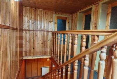 Casă cu 5 camere cu Garaj în Bran - 2