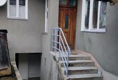 Casă individuală cu 5 camere cu Garaj în Gruia - 1