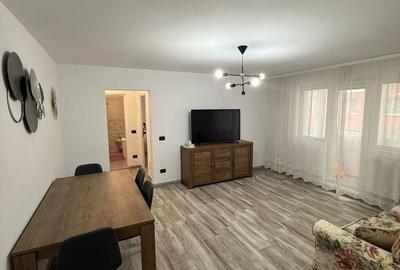 Apartament cu 3 camere decomandat în Central - 1