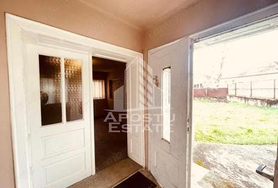 Casă cu 2 camere cu Teren 2000 Mp în Laz - 6