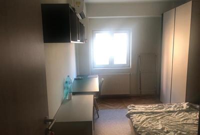 Apartament cu 4 camere decomandat în Complex Studențesc - 7