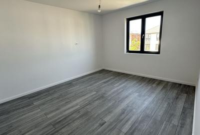 Casă cu 4 camere cu Teren 250 Mp în Central - 6