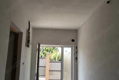 Casă cu 3 camere cu Teren 600 Mp în Techirghiol - 2