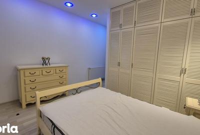 Apartament cu 3 camere, mobilat în Tractorul - 3