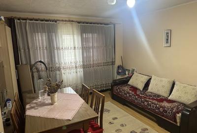 Apartament cu 3 camere semidecomandat în Central - 2