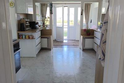 Casă cu 4 camere în Central - 8