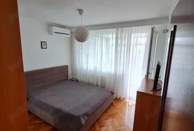 Propietar vand apartament 2 camere, decomandat, cu loc parcare ?i boxa. - 2