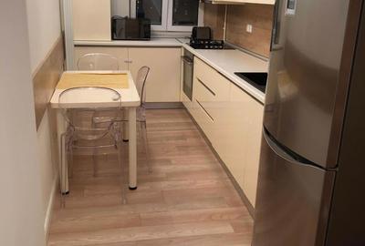 Apartament cu 3 camere decomandat în Central - 9
