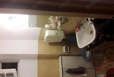 Vanzare apartament 3 camere