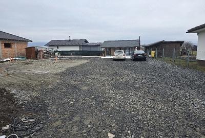 Casă cu Teren 8 Mp în Central - 3