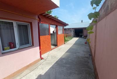 Casă cu 4 camere în Central - 3