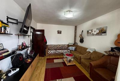 Apartament 2 camere Cartier Ostroveni zona Piata - 3