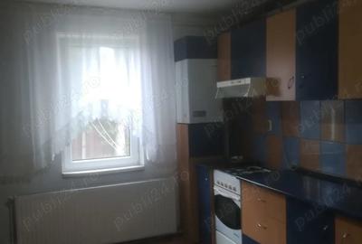 Inchiriez apartament 2 camere 60mp
