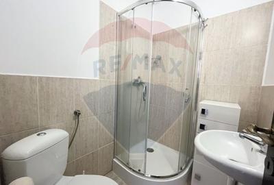 Apartament de inchiriat 3 camere, Aleea Rosiorilor - 13
