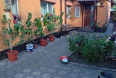 Casă cu 4 camere în Exterior Vest