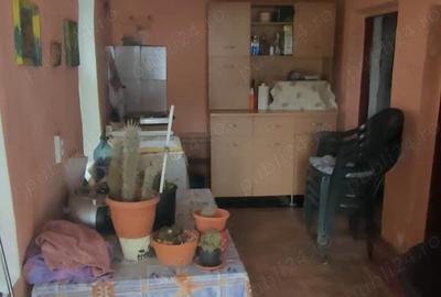 Casă cu 2 camere cu Teren 330 Mp în Sud - 8