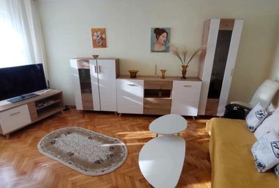 Apartament cu 2 camere decomandat în Central - 1