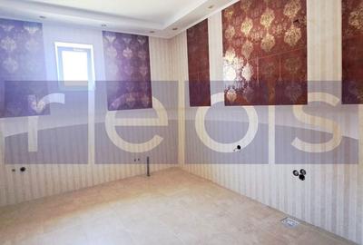 Casă cu 7 camere cu Canalizare în Crângu - 7
