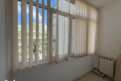 Apartament cu 3 camere, mobilat în Copou - 12