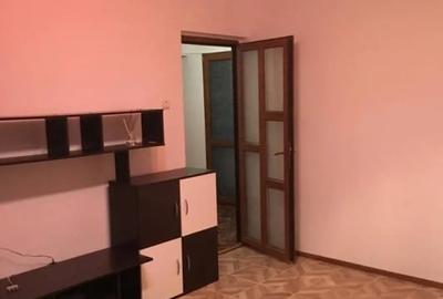 Apartament cu 2 camere decomandat, mobilat în Giurgiului