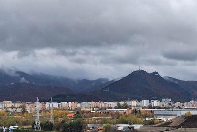 Apartament trei camer, decomandat, parcare proprie, Brasov Apartament trei camer, decomandat, parcare proprie, Brasov - 3