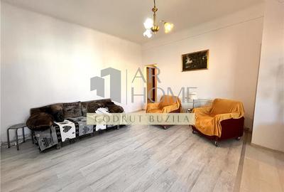 Apartament cu 4 camere semidecomandat în Central - 2