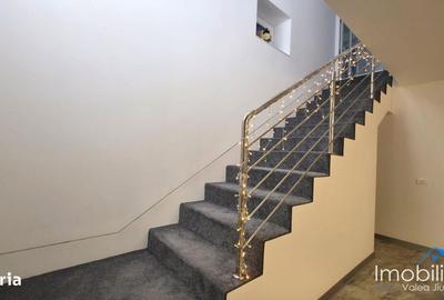 Casă cu 4 camere cu Teren 506 Mp în Petros - 2