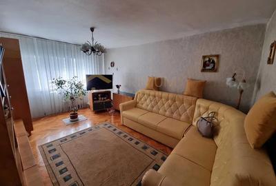 ARADULUI - ETAJ 3 - BLOC IZOLAT - 3 camere - decomandat - centrala proprie - cli - 2