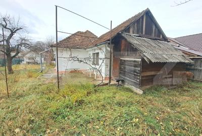 Casa de vanzare, 100 mp + teren de 630 mp, potential excelent, Brasov - 2