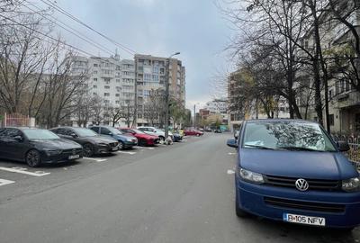 Mall Vitan, Branduselor, Zizin - 13