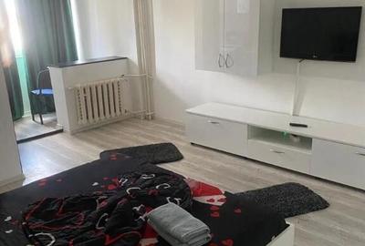 Garsonieră decomandată în Complex Studențesc