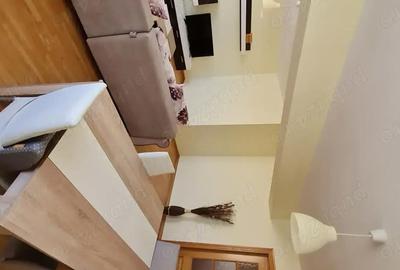 Apartament cu 3 camere decomandat în Central - 9