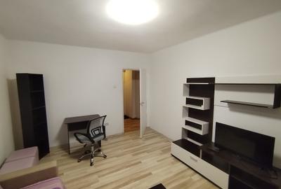 Ap 2 camere decomandat zona Circumvalatiunii  pozitie excelenta ideal investiție - 3