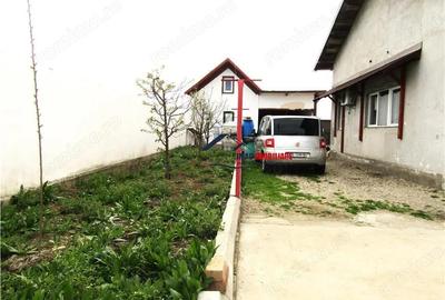 Cu mare potential! Vanzare Casa P+Pod si acoperis tip terasa in Ulmi. - 6