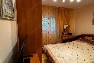 Apartament cu 3 camere decomandat în Urziceni - 6