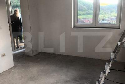 Casă cu 3 camere cu Teren 10 Mp în Central - 4